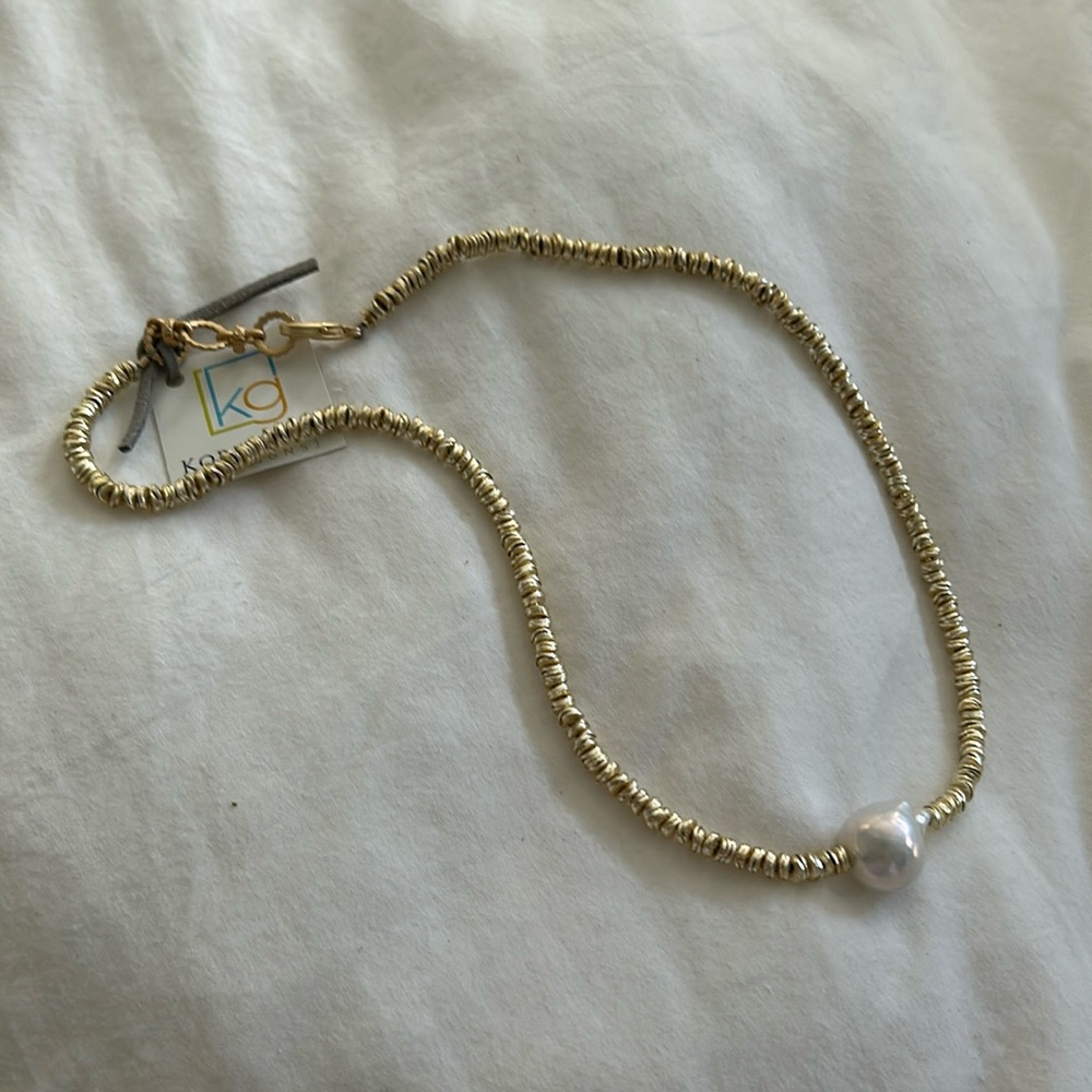 Kori Green Necklace with pearl and gold discs